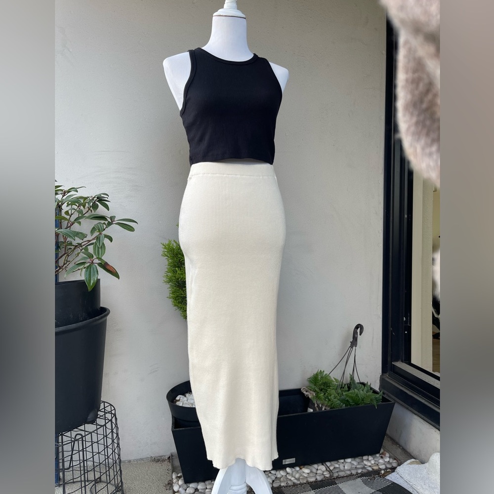 🌿 COMMENSE Ribbed Knit Maxi Column Skirt - Ivory, ( Eggshell) Size L